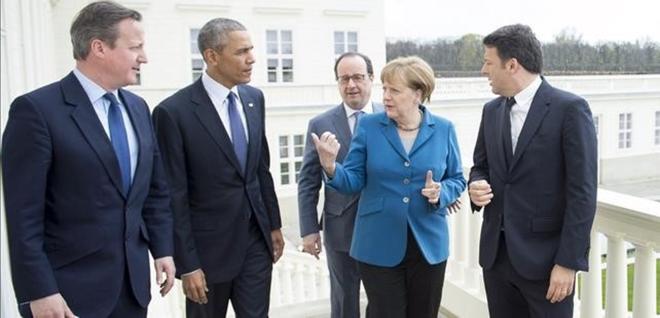 Merkel, junto a Hameron, Obama, Hollande y Renzi, en Hannover.