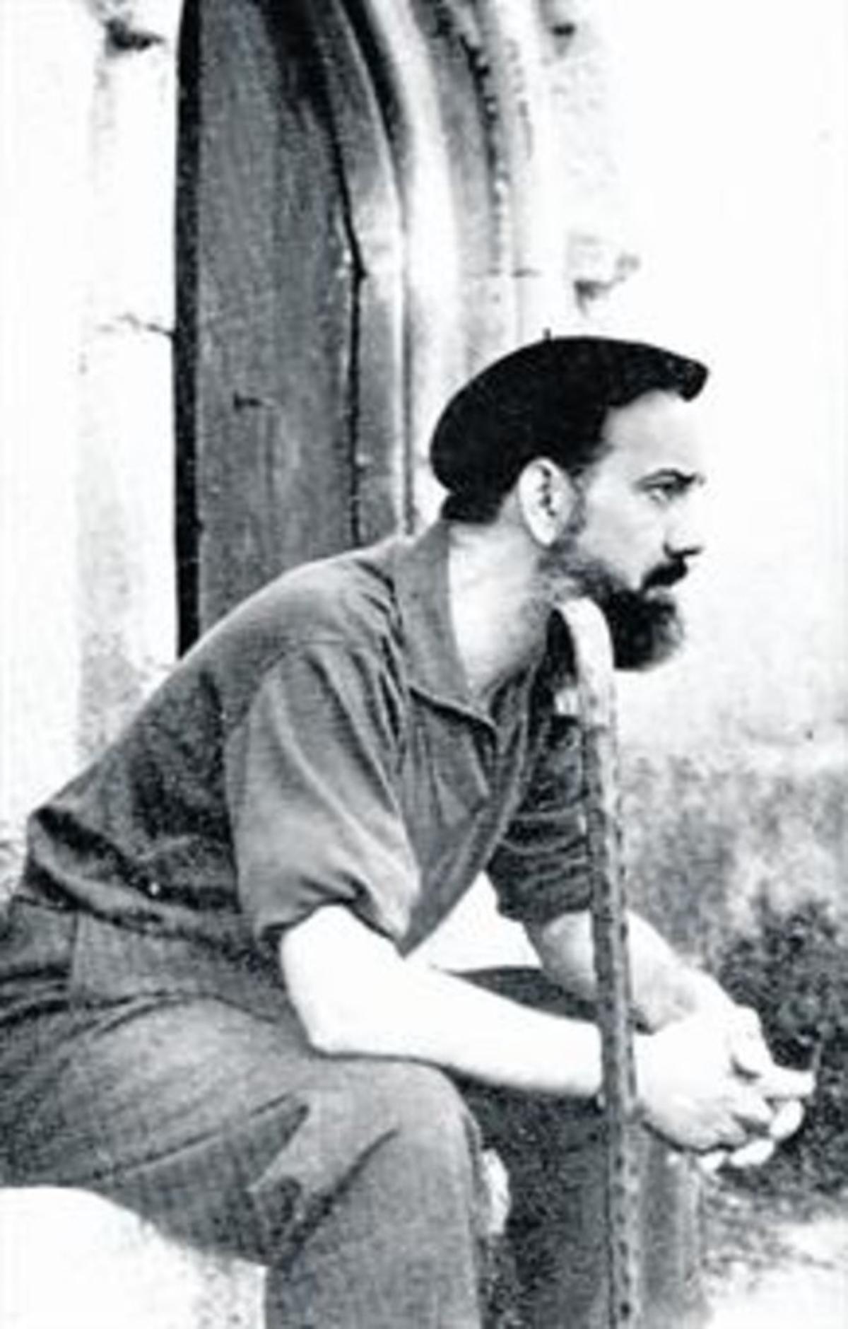 Camilo José Cela, durante su viaje por el Pirineo de Lleida..