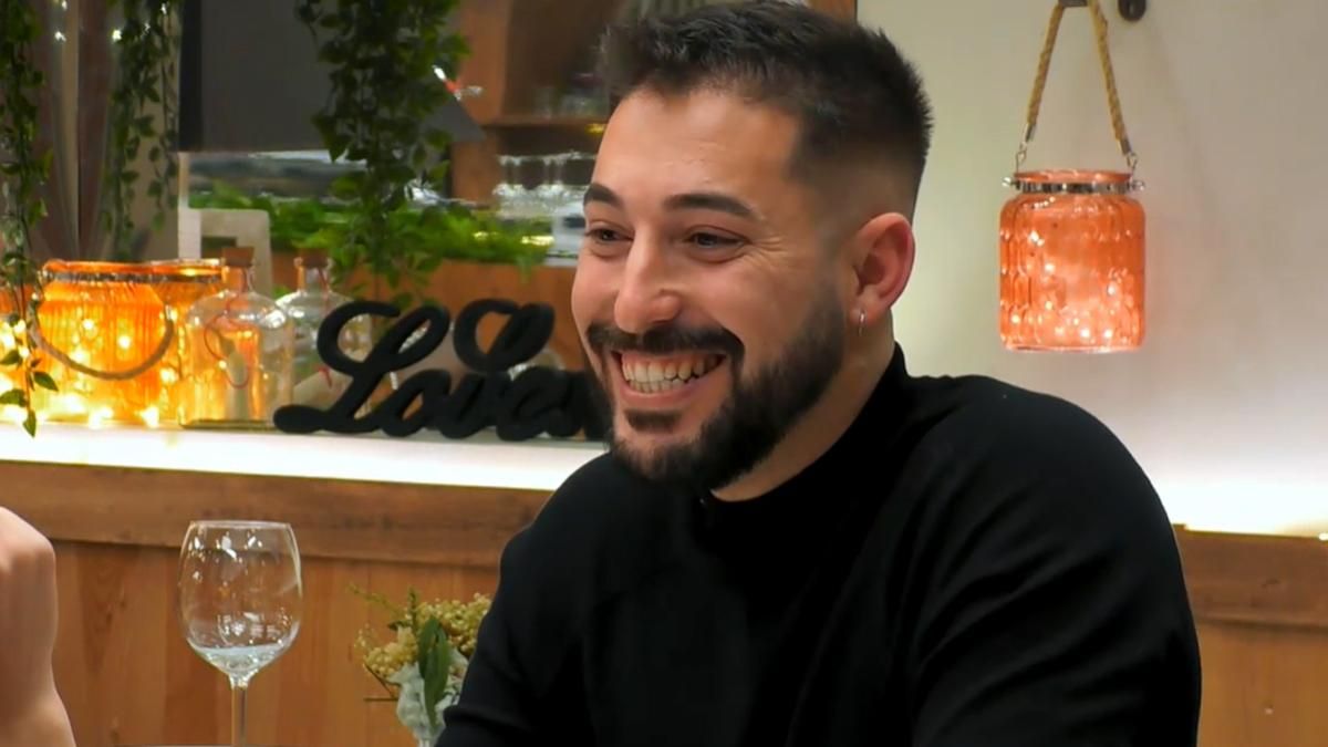 'First dates' | Joaquín deja sin palabras a su cita con su "talento" sexual: "He sido muy bruto" 'First dates' | Joaquín deja sin palabras a su cita con su "talento" sexual: "He sido muy bruto"