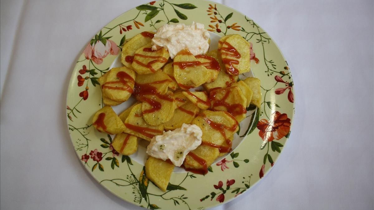 "Las patatas temerosas, la alternativa a las bravas que triunfa… si logras atraparlas” "Las patatas temerosas, la alternativa a las bravas que triunfa… si logras atraparlas”