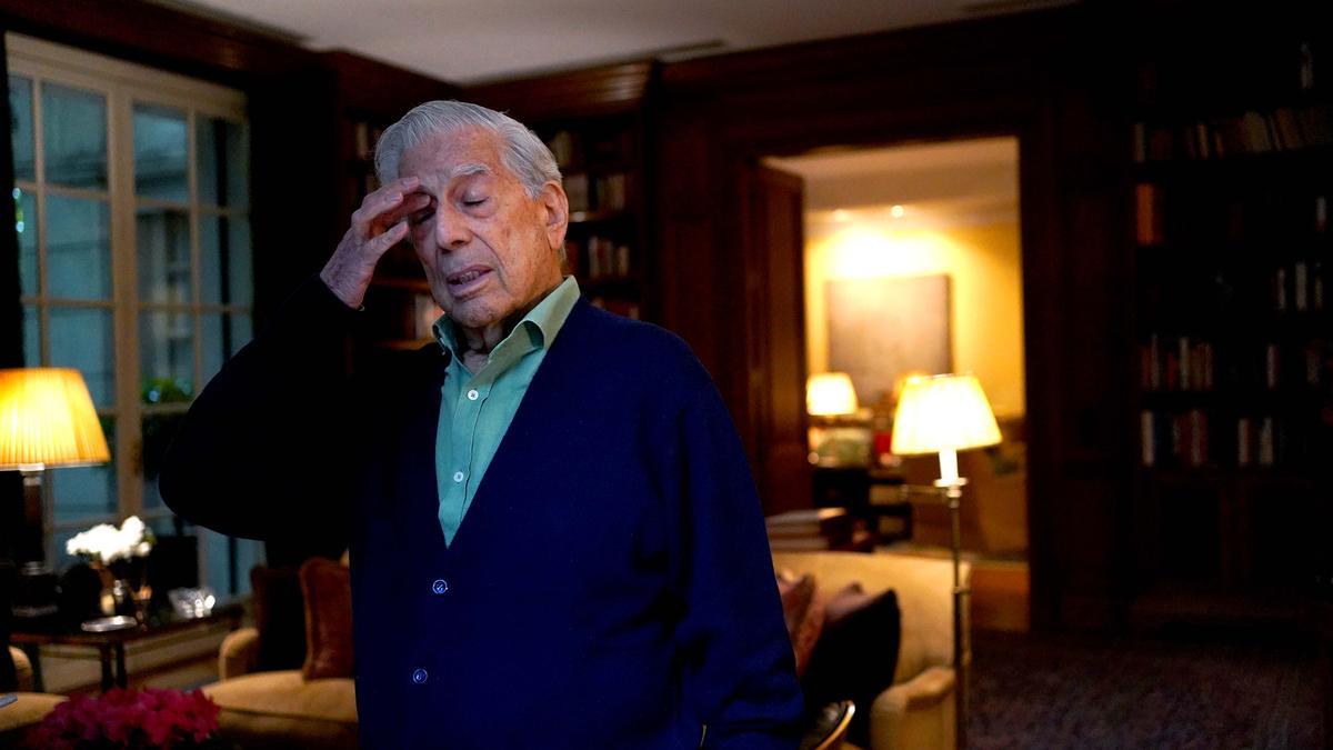 Mario Vargas Llosa El Amante De Su Libertad Lim N Vinagre Por