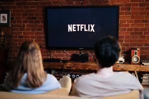 Un 84% de los usuarios españoles no pagaría una suscripción propia si Netflix prohíbe compartir cuentas