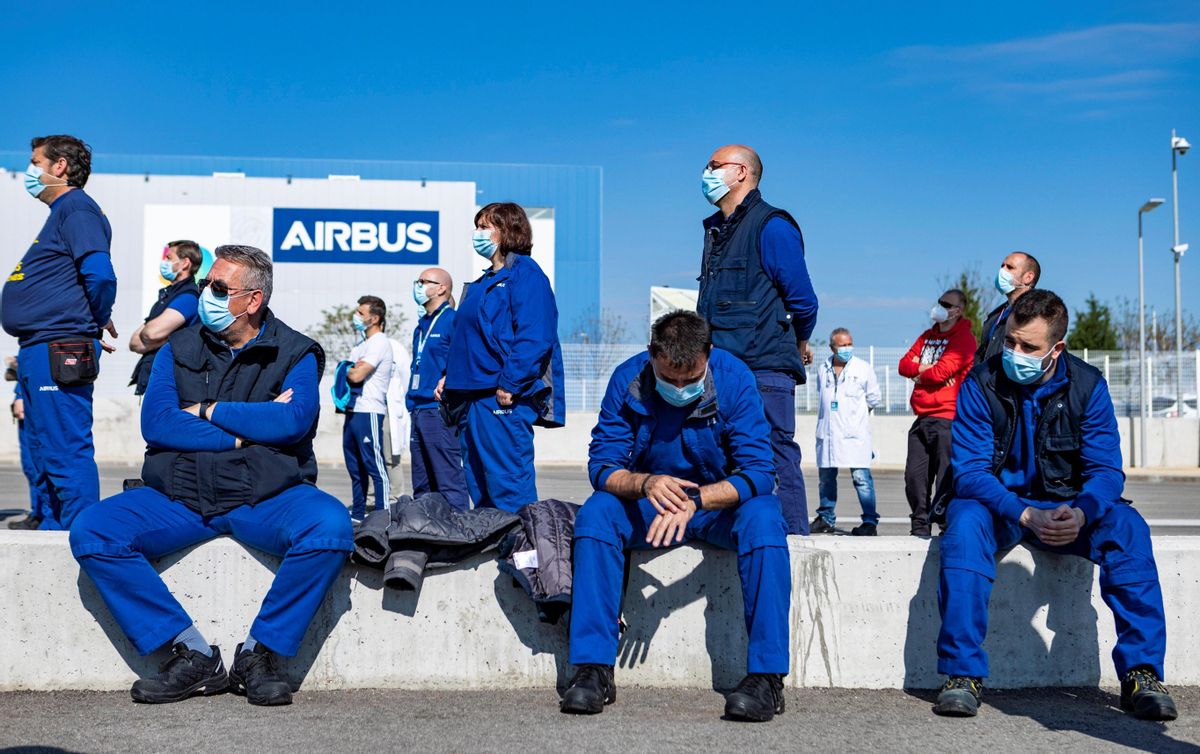 Trabajadores de Airbus, en la factoría de Puerto Real (Cadiz); durante una asamblea. Trabajadores de Airbus, en la factoría de Puerto Real (Cadiz); durante una asamblea.