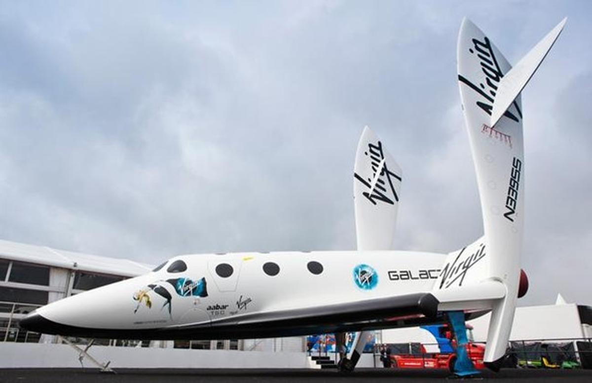 Réplica de la nave SpaceShipTwo, especializada en vuelos suborbitales.
