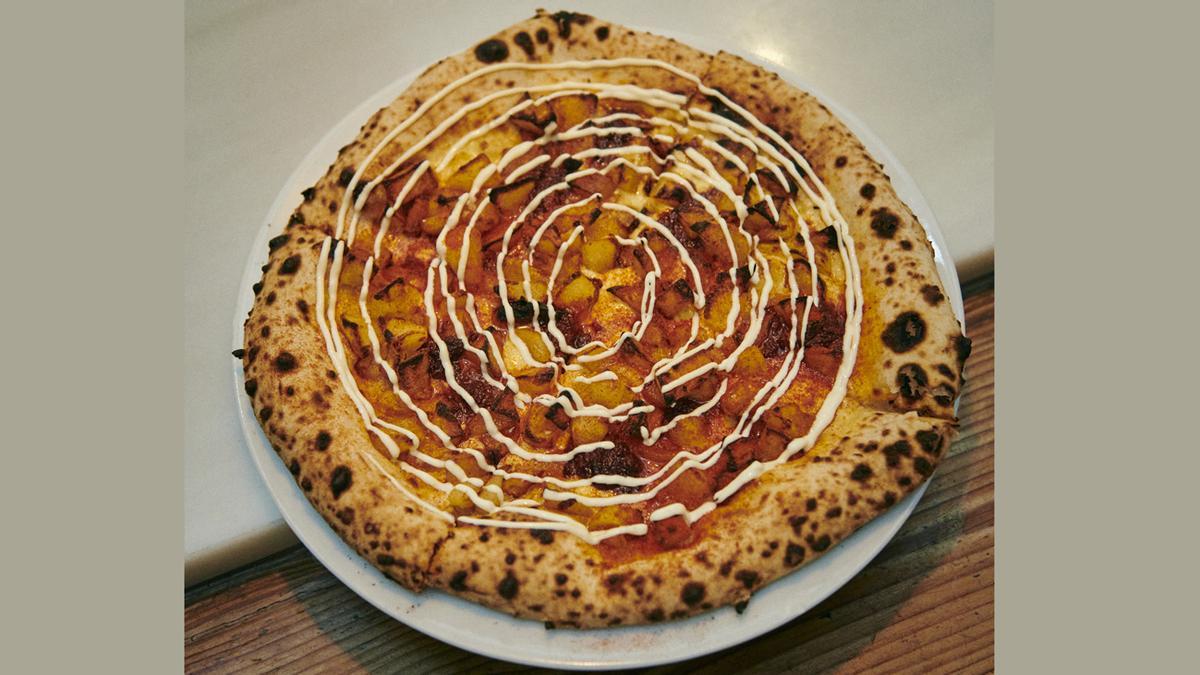 Aquesta és la pizza de ¡patates braves! d’un danès d’origen italià