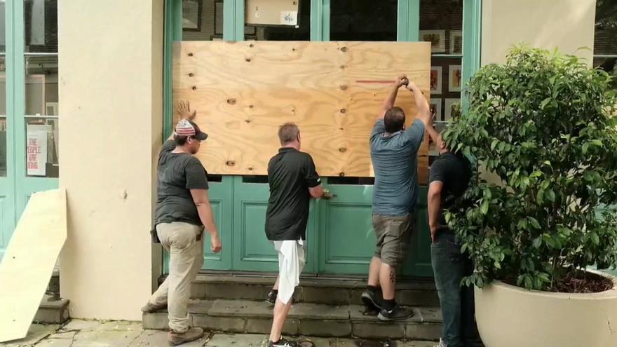Evacuación masiva en Nueva Orleans y la costa de Luisiana ante la próximallegada del peligroso huracán 'Ida' - Vimarsana News
