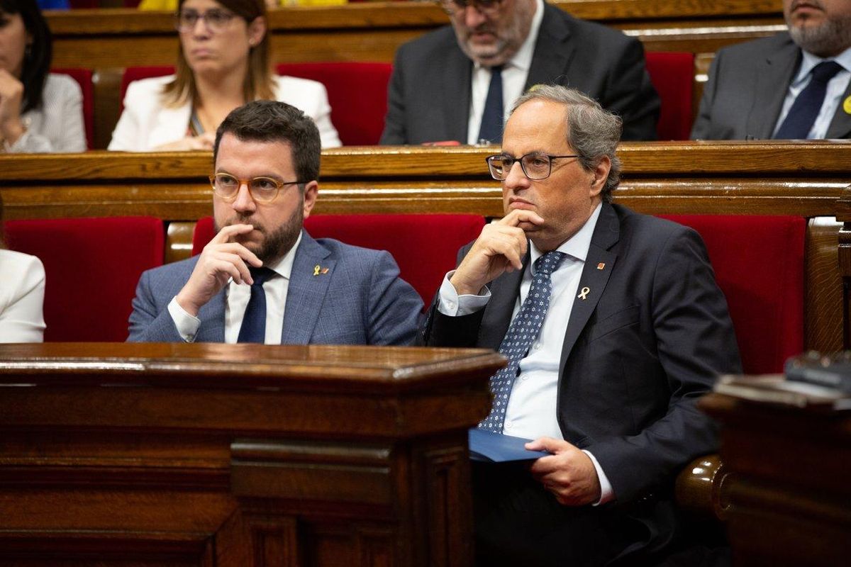 Pere Aragonès y Quim Torra, en el Parlament. Pere Aragonès y Quim Torra, en el Parlament.