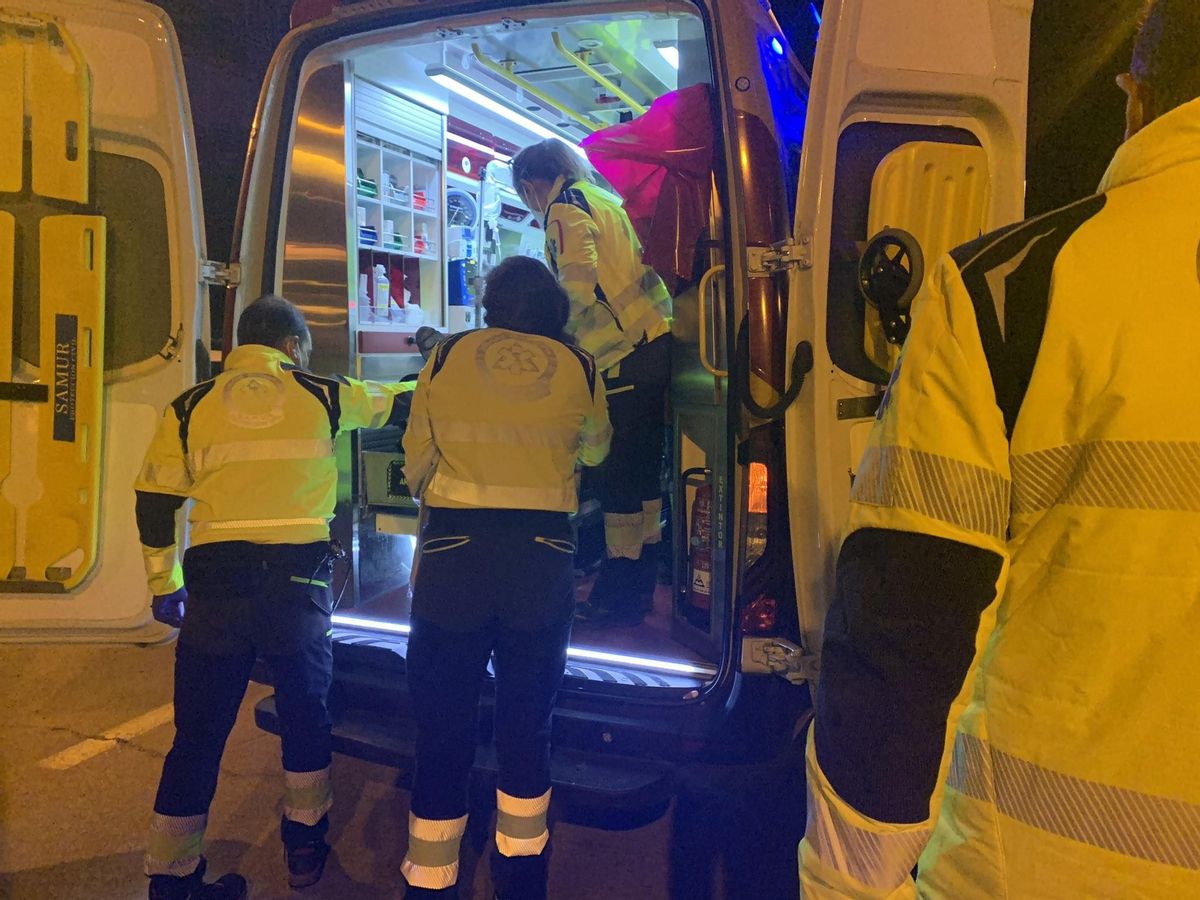 Un hombre, en estado grave a causa de heridas de arma blanca en Madrid Un hombre, en estado grave a causa de heridas de arma blanca en Madrid