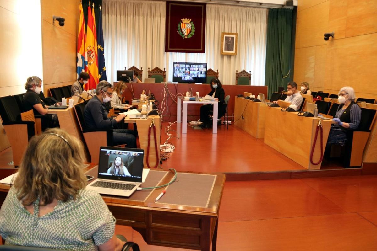 El ple de l'Ajuntament de Badalona obre el procés per designar alcalde