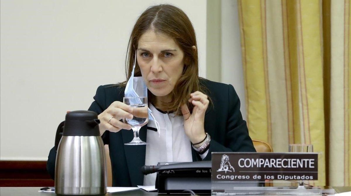 Paula Conthe, candidata del Gobierno a presidir el Fondo de Reestructuración Ordenada Bancaria (FROB), en la comisión de asuntos económicos del Congreso. Paula Conthe, candidata del Gobierno a presidir el Fondo de Reestructuración Ordenada Bancaria (FROB), en la comisión de asuntos económicos del Congreso.
