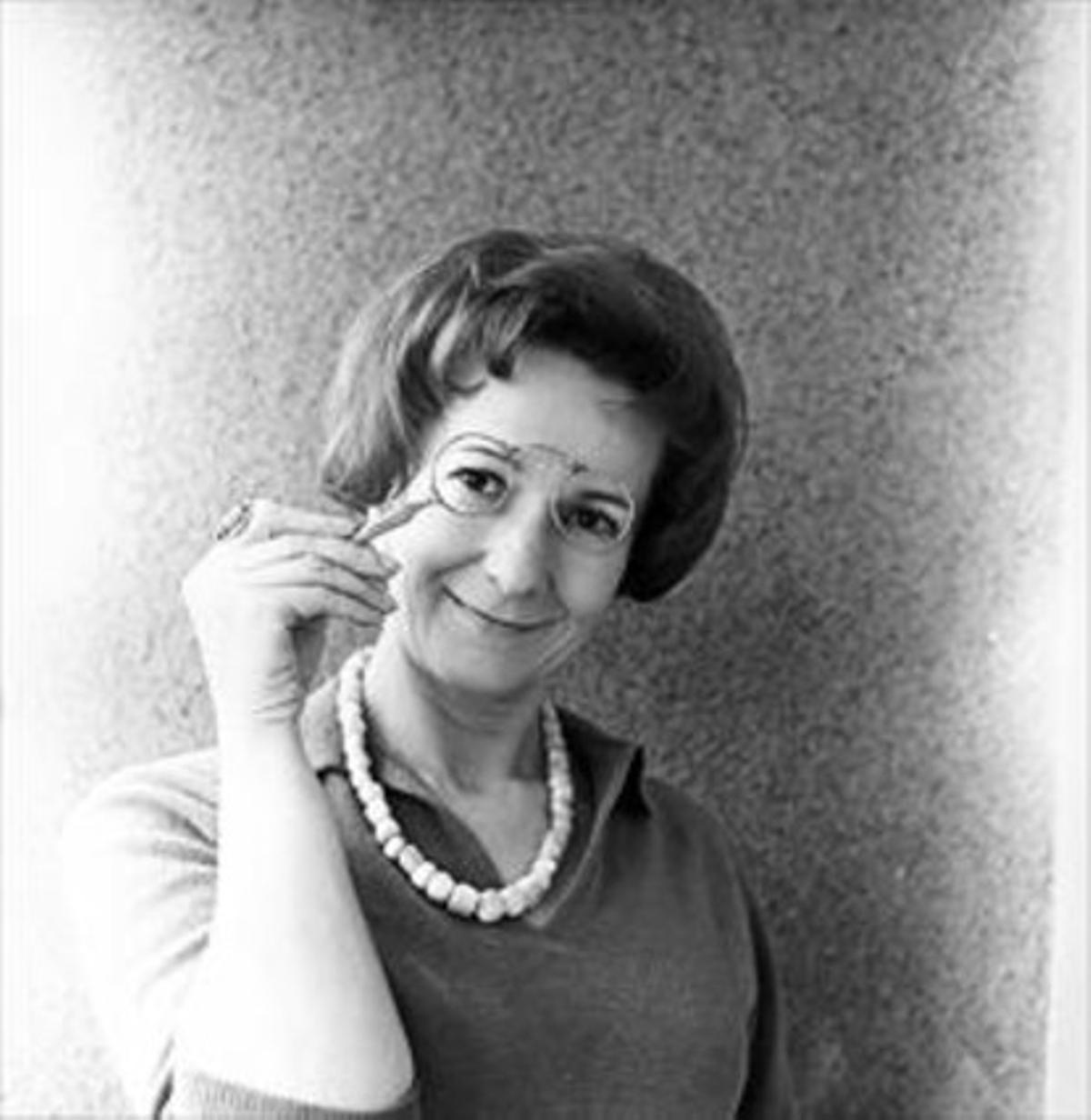 La escritora polaca Wislawa Szymborska, en una fotografía de la década de los sesenta.