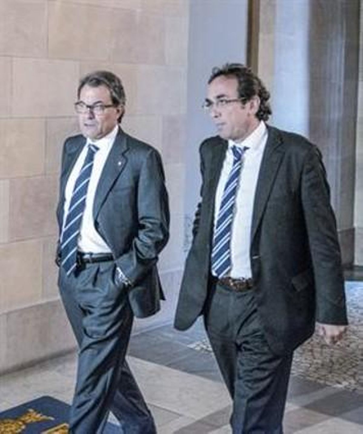 En el ParlamentEl ’president’ Artur Mas y el coordinador nacional de CDC, Josep Rull, en noviembre. En el ParlamentEl ’president’ Artur Mas y el coordinador nacional de CDC, Josep Rull, en noviembre.