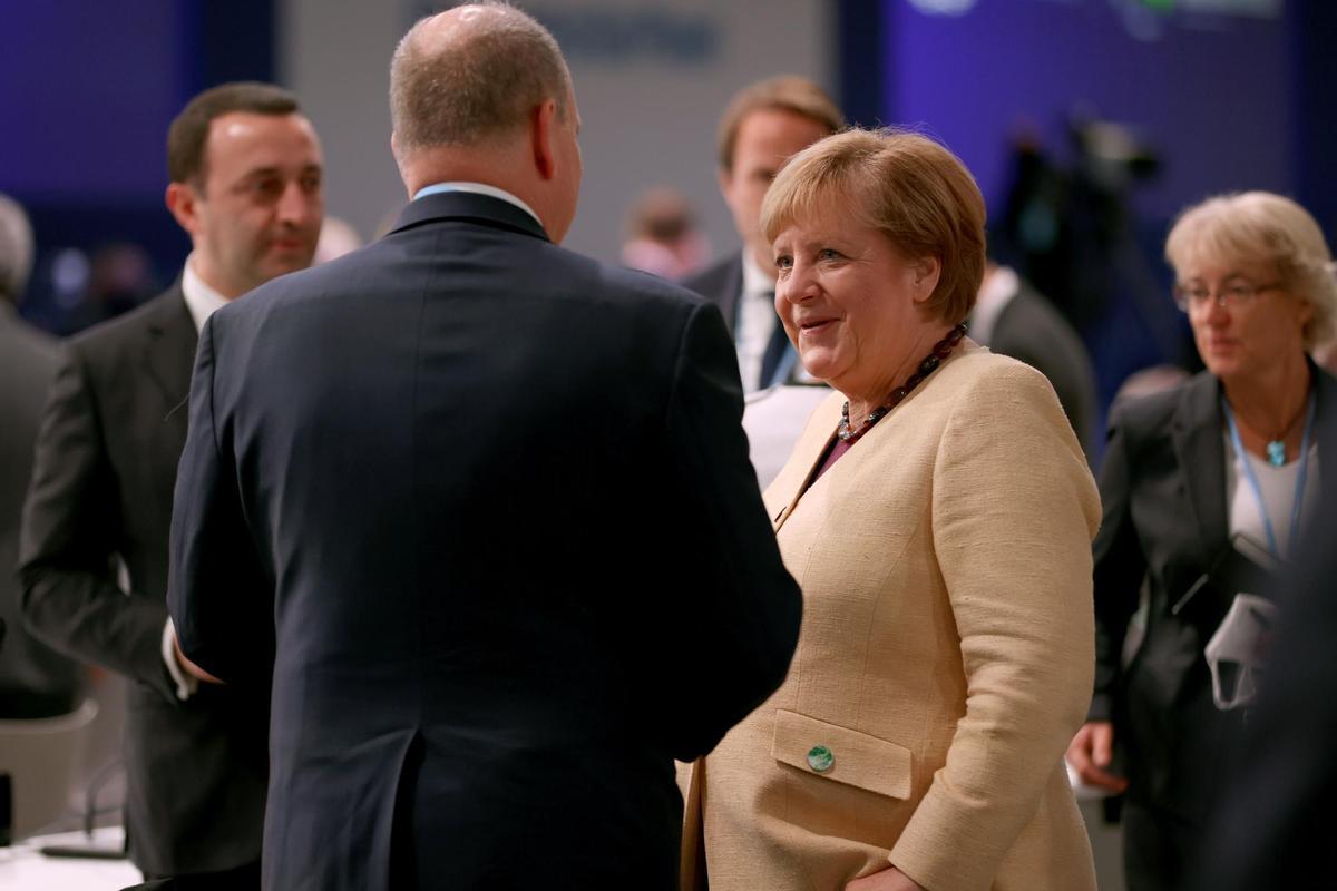 Camps revela que Merkel va intentar mediar per permetre el desembarcament del barco d’Open Arms el 2019