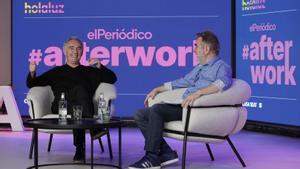 Ferran Adrià, durante la charla en Casa Seat con el periodista gastronómico Pau Arenós con motivo del ciclo de conferencias ’Afterwork’, este jueves.