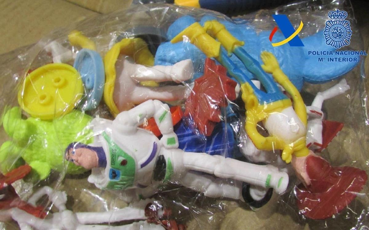 Intervingudes 65.000 joguines falsificades a Fuenlabrada