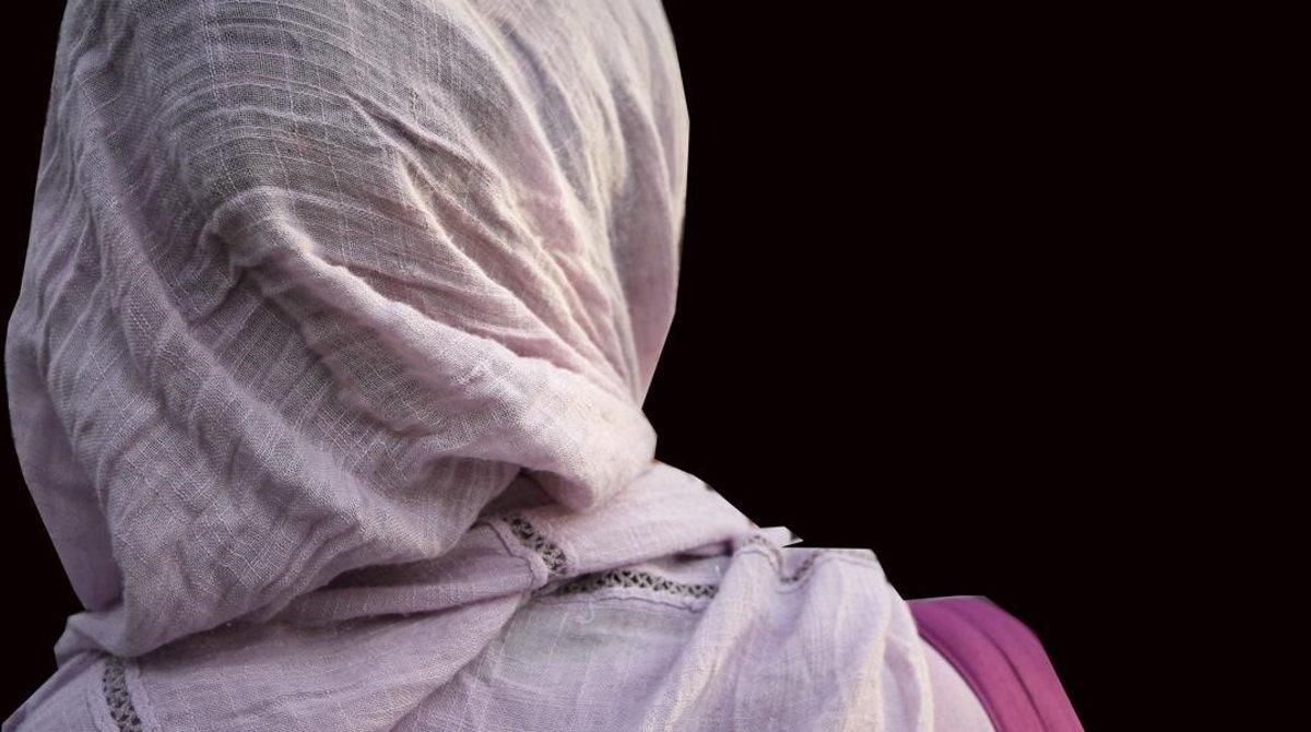Una alumna con hiyab. Una alumna con hiyab.