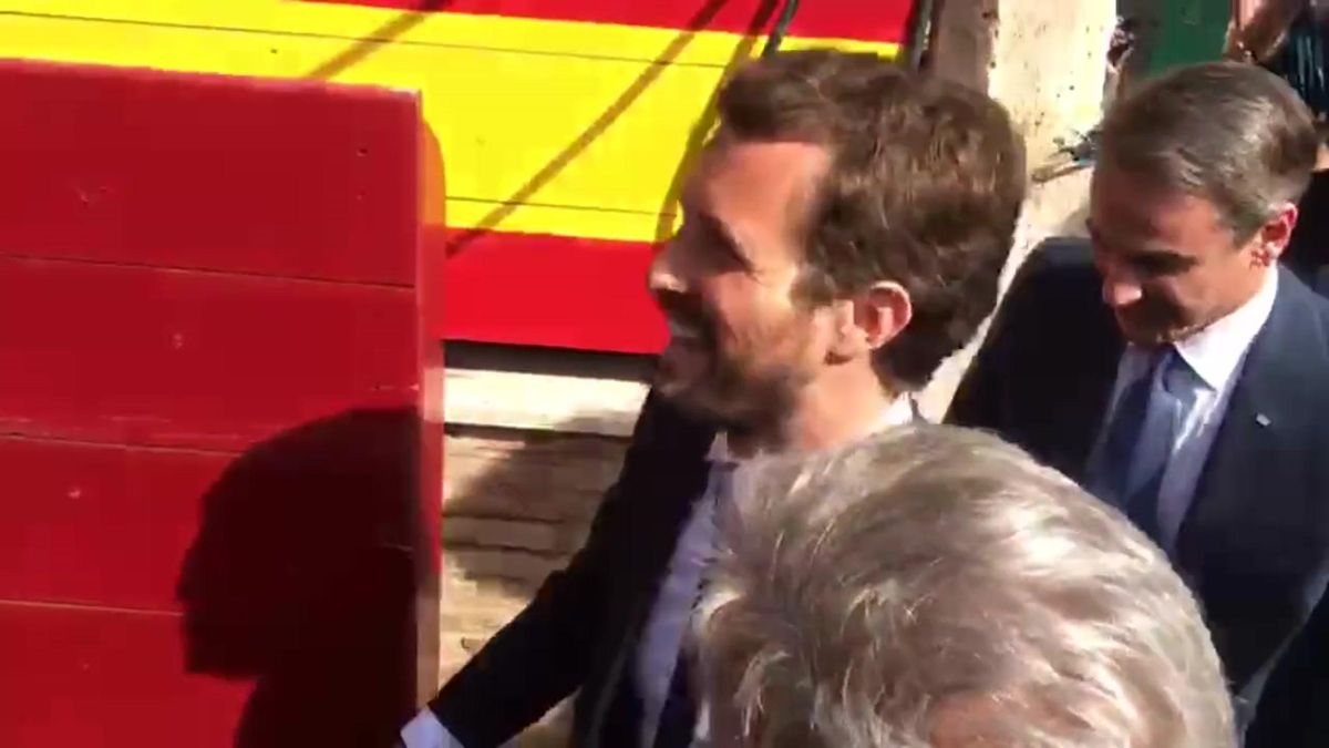 Pablo Casado, a su llegada a la plaza de toros de Valencia. Pablo Casado, a su llegada a la plaza de toros de Valencia.