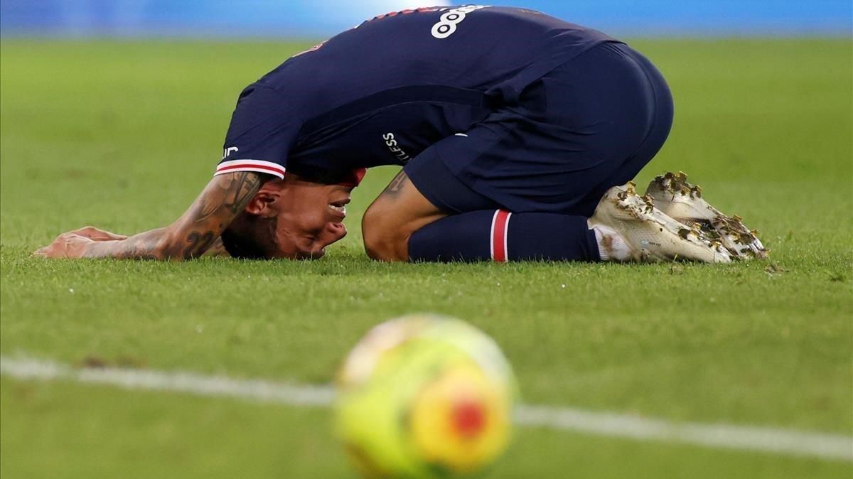 Angel Di María se lamenta en un partido de la Ligue 1 / Reuters Angel Di María se lamenta en un partido de la Ligue 1 / Reuters