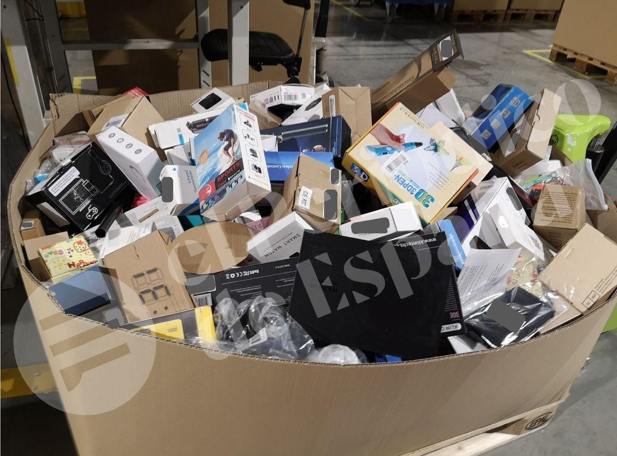 Productos de Amazon destinados a la destrucción. Productos de Amazon destinados a la destrucción.