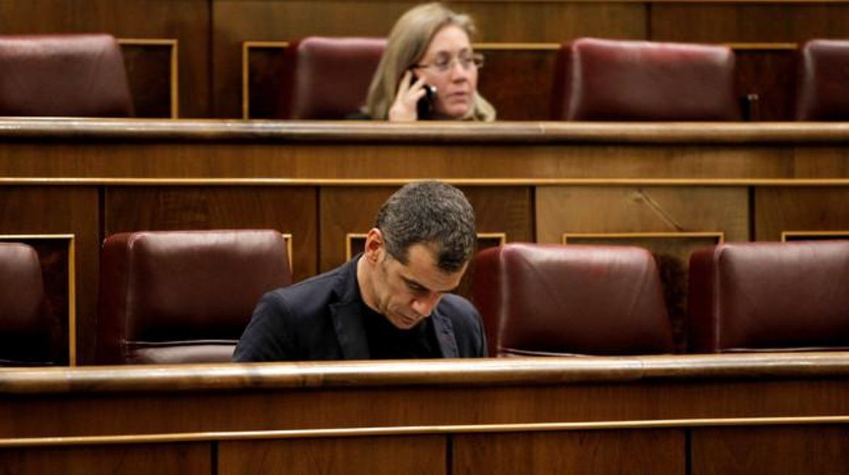 Toni Cantó durante una sesión de control al Gobierno en el Congreso de los Diputados Toni Cantó durante una sesión de control al Gobierno en el Congreso de los Diputados