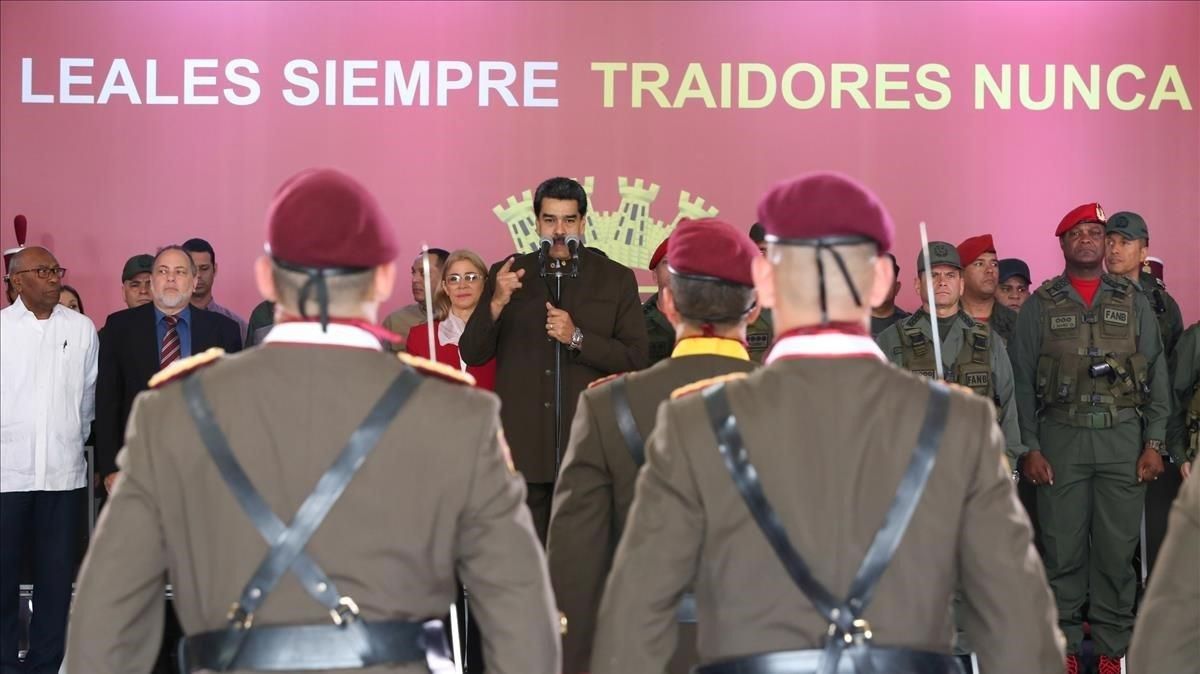 El presidente de Venezuela, Nicolás Maduro, en una ceremonia este domingo con la Guardia Nacional venezolana. El presidente de Venezuela, Nicolás Maduro, en una ceremonia este domingo con la Guardia Nacional venezolana.