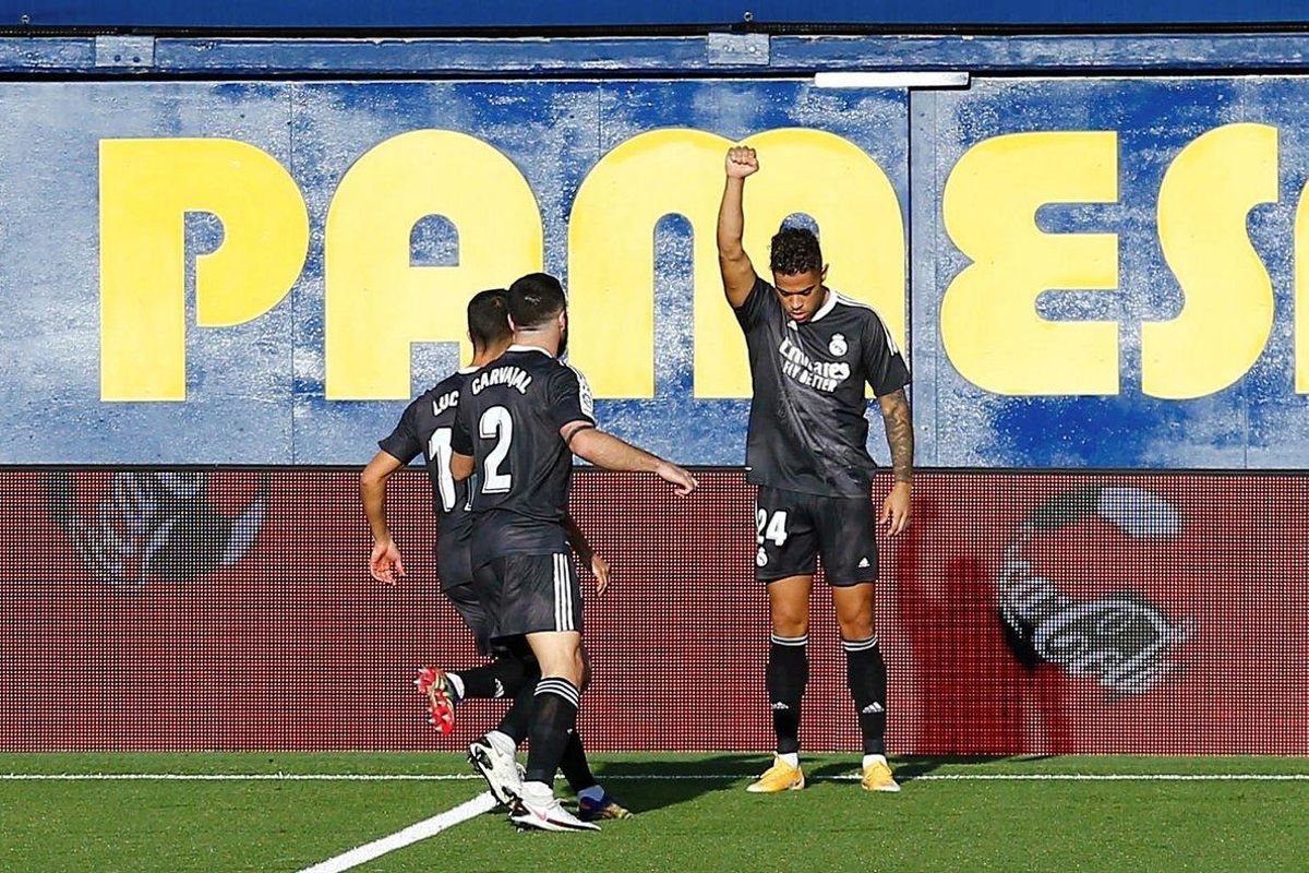 Mariano celebra su gol del fin de semana ante el Villarreal. Mariano celebra su gol del fin de semana ante el Villarreal.