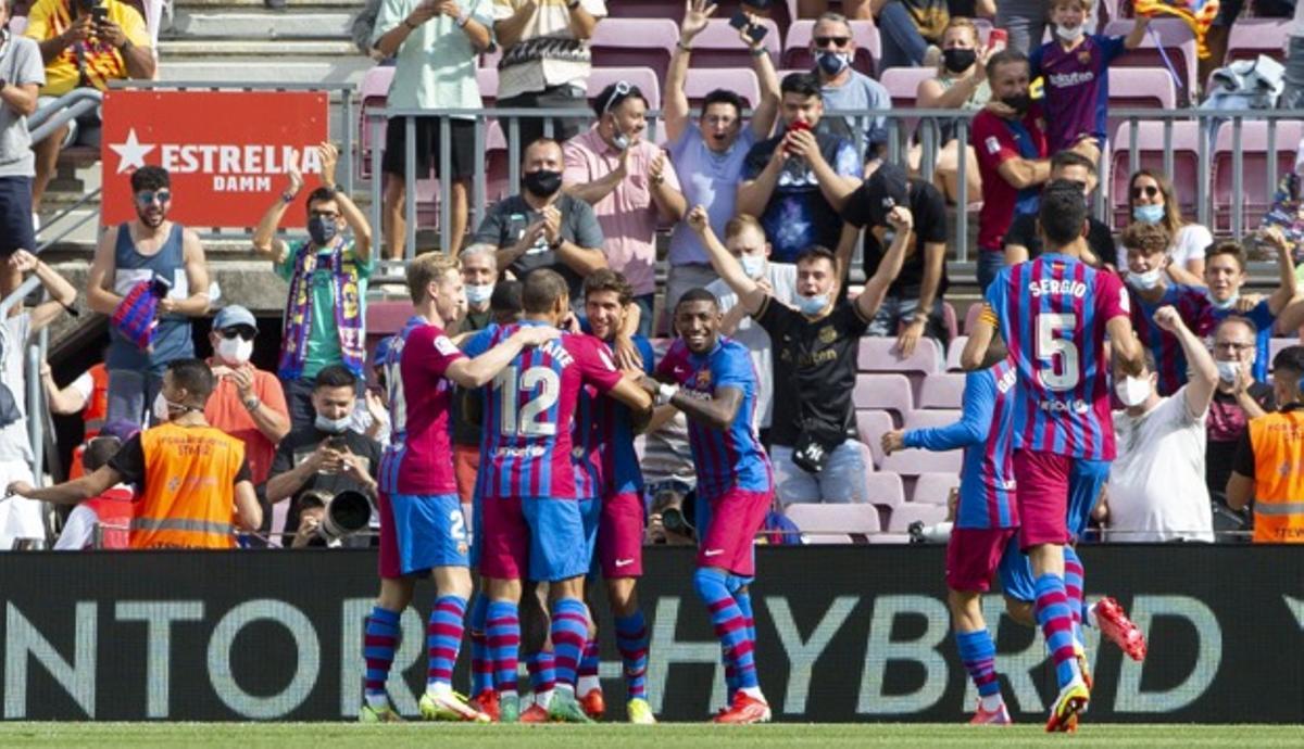 El Barça celebra el gol de Memphis ante el Getafe El Barça celebra el gol de Memphis ante el Getafe