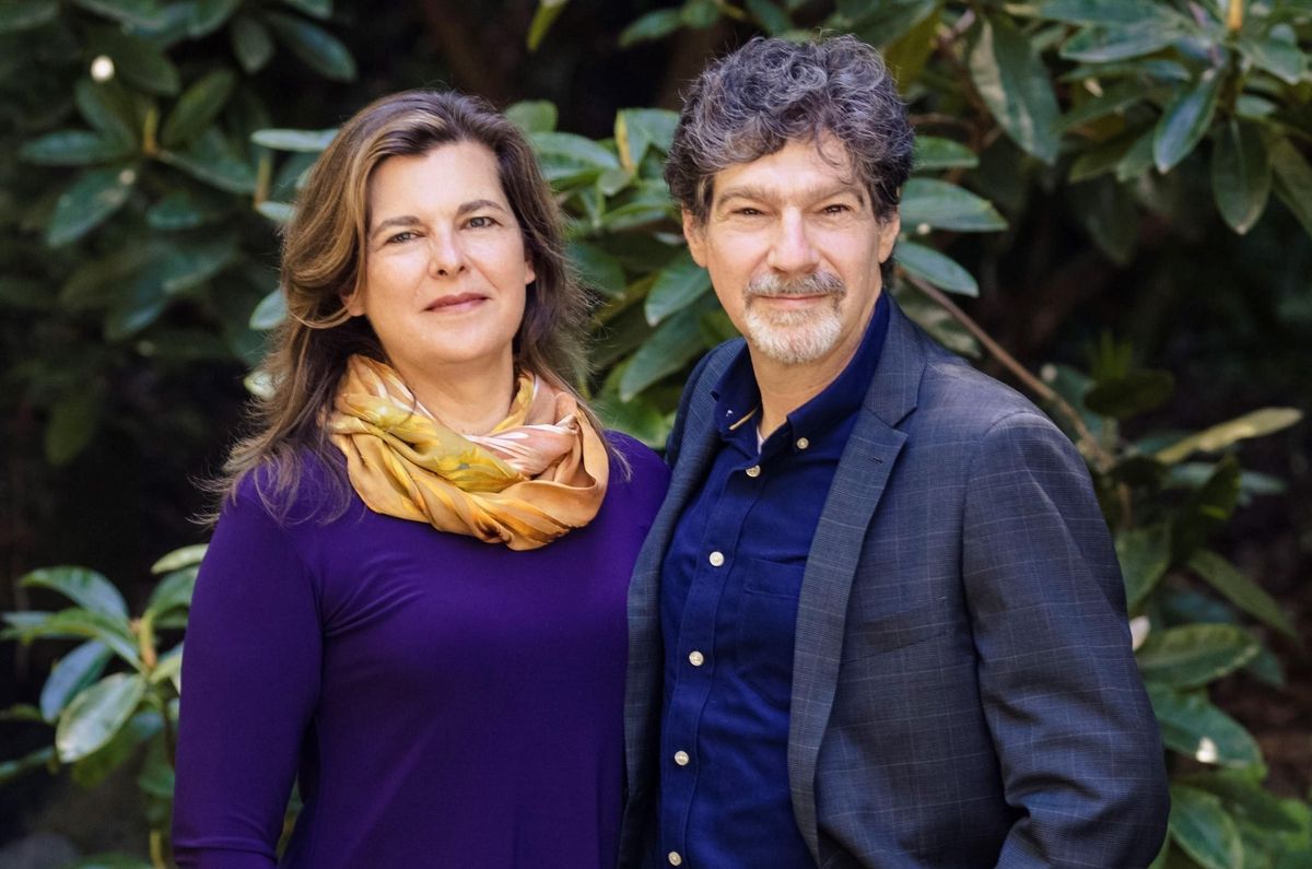 Heather Heying y Bret Weinstein, biólogos evolutivos Heather Heying y Bret Weinstein, biólogos evolutivos