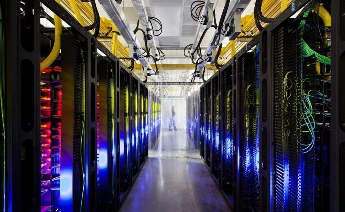 Centro de almacenamiento datos de Google en Iowa, Estados Unidos.
