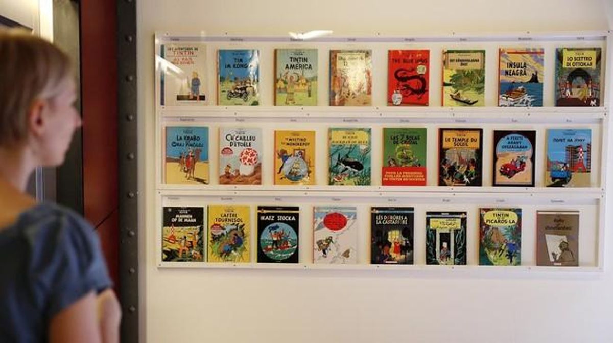 Ejemplares de distintas ediciones de álbumes de Tintín en una exposición en Barcelona. Ejemplares de distintas ediciones de álbumes de Tintín en una exposición en Barcelona.