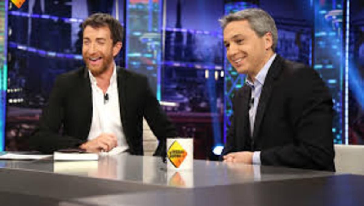 Pablo Motos y Vicente Vallés, en ’El hormiguero’. Pablo Motos y Vicente Vallés, en ’El hormiguero’.