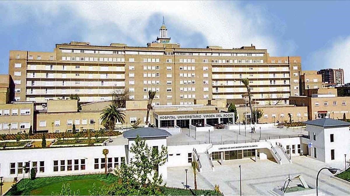 Hospital Virgen del Rocío, en Sevilla, donde estaba ingresada una de las embarazadas que ha sufrido un aborto. Hospital Virgen del Rocío, en Sevilla, donde estaba ingresada una de las embarazadas que ha sufrido un aborto.