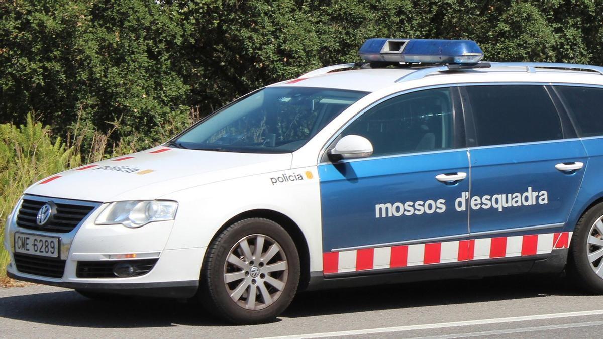 Detenido en Girona un hombre cuando intentaba escapar de la policía por el balcón tras agredir a su pareja