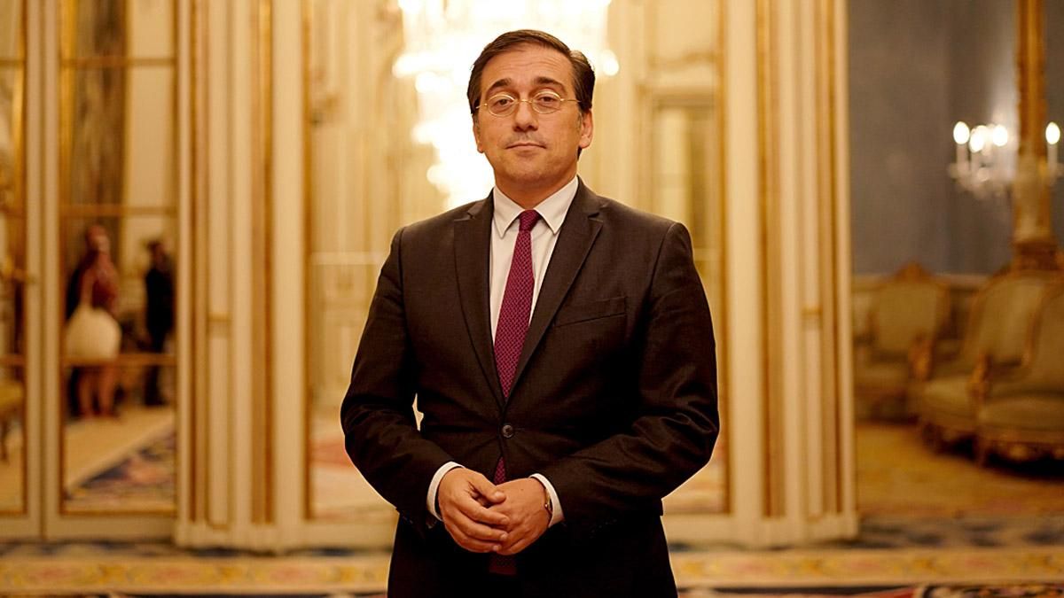 José Manuel Albares, ministro de Exteriores, durante la entrevista José Manuel Albares, ministro de Exteriores, durante la entrevista
