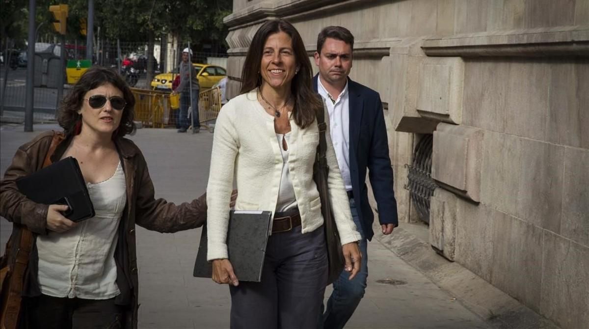 Anna Vidal, esposa de Oriol Pujol. Anna Vidal, esposa de Oriol Pujol.