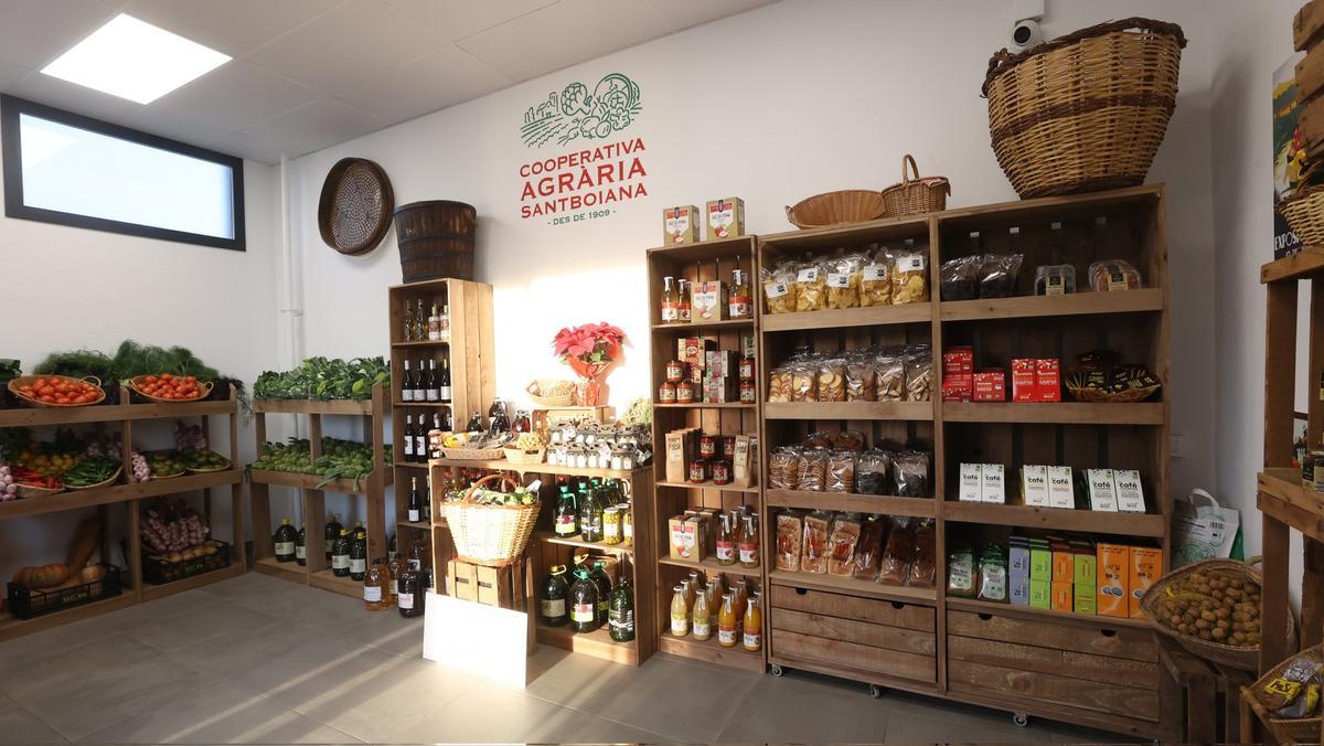 La Agrobotiga inaugurada por la Cooperativa Agrària Santboiana