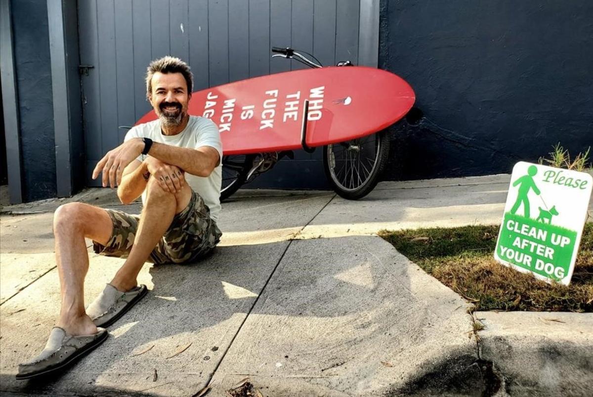 Pau Donés, amante del surf, en su etapa californiana. Pau Donés, amante del surf, en su etapa californiana.