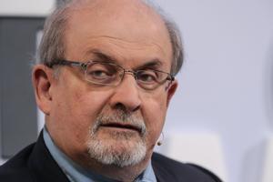 El escritor Salman Rushdie, en una fotografía de archivo. EFE/Armando Babani