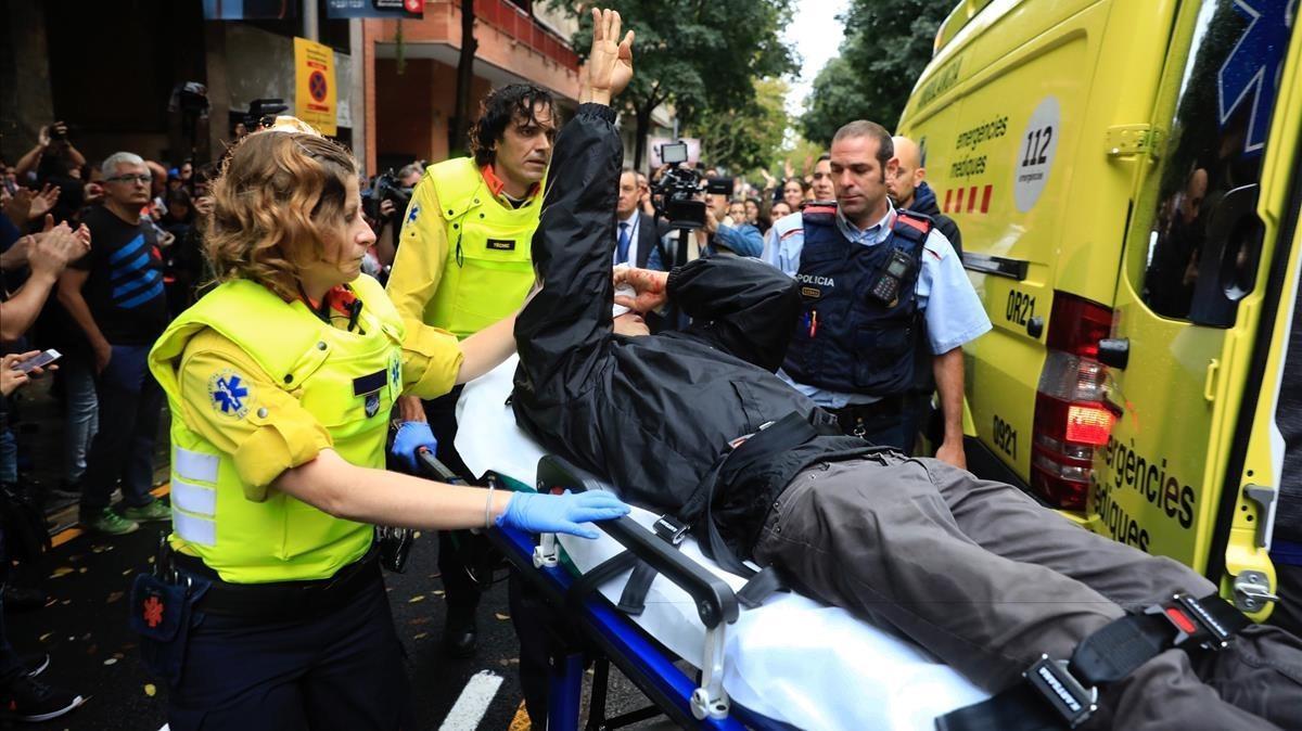 El Govern eleva a  761 los heridos en cargas policiales