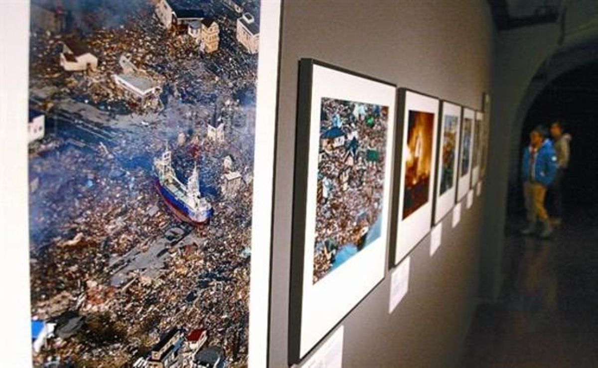 Varias fotos expuestas en el CCCB. Varias fotos expuestas en el CCCB.