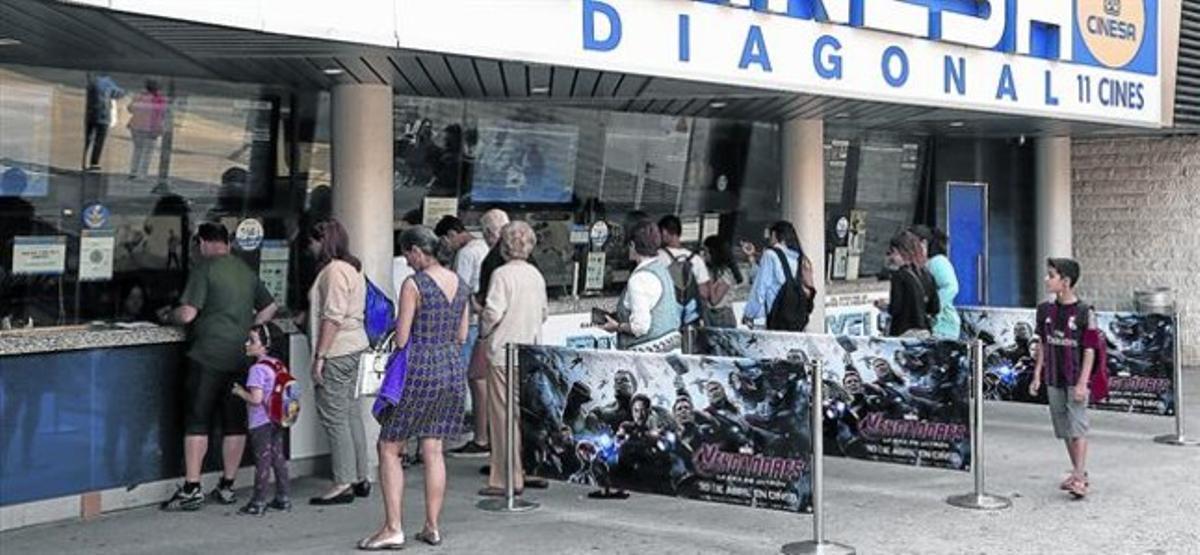 Las taquillas del Cinesa Diagonal por la tarde, en la primera jornada de la octava edición de la Fiesta del Cine.