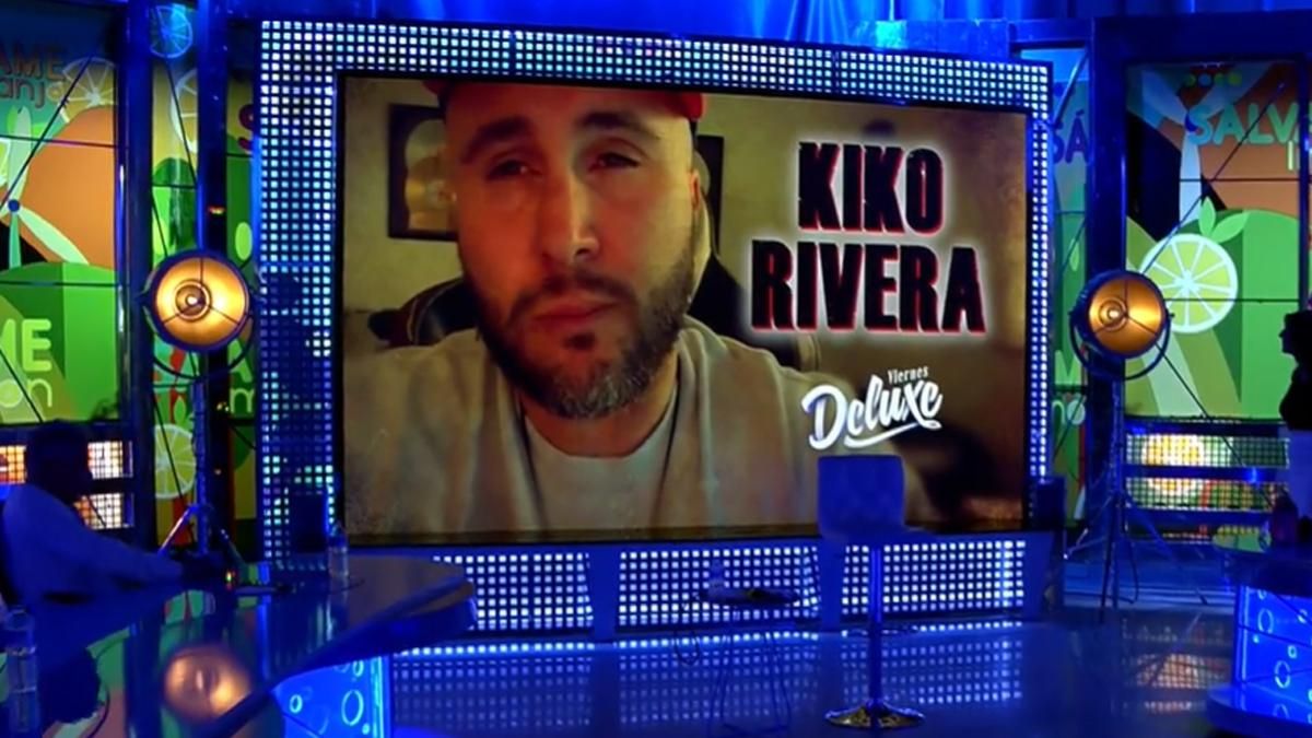 Kiko Rivera, invitado del 'Deluxe' con dardo para Antena 3: "Este viernes, la voz es la mía" Kiko Rivera, invitado del 'Deluxe' con dardo para Antena 3: "Este viernes, la voz es la mía"