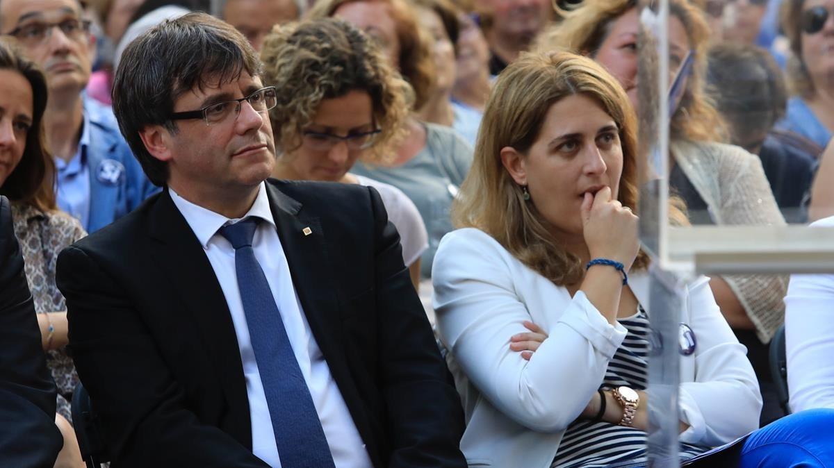 Puigdemont y Pascal, en un acto independentista en julio del 2017. Puigdemont y Pascal, en un acto independentista en julio del 2017.