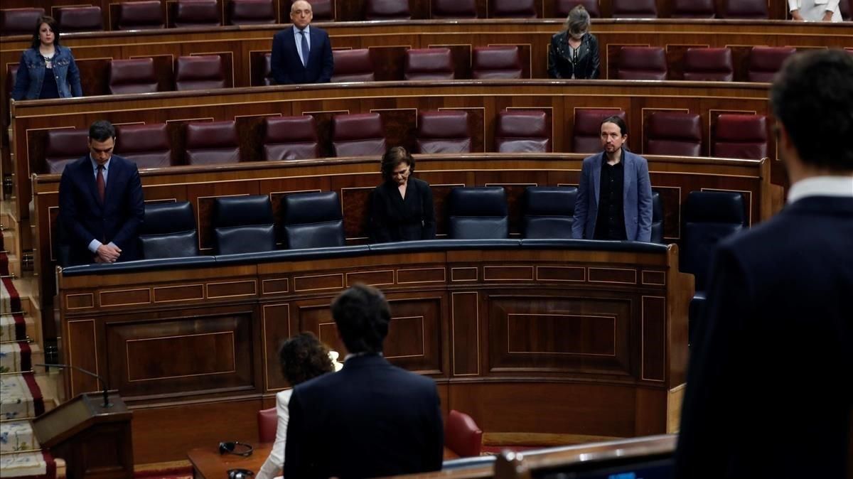 Sánchez, junto a Calvo e Iglesias. Sánchez, junto a Calvo e Iglesias.