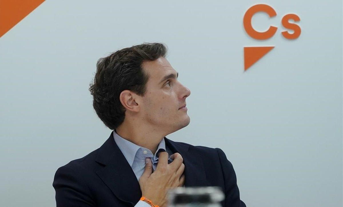 Ciutadans alternarà pactes amb el PSOE i la dreta després del 26-M Ciutadans alternarà pactes amb el PSOE i la dreta després del 26-M