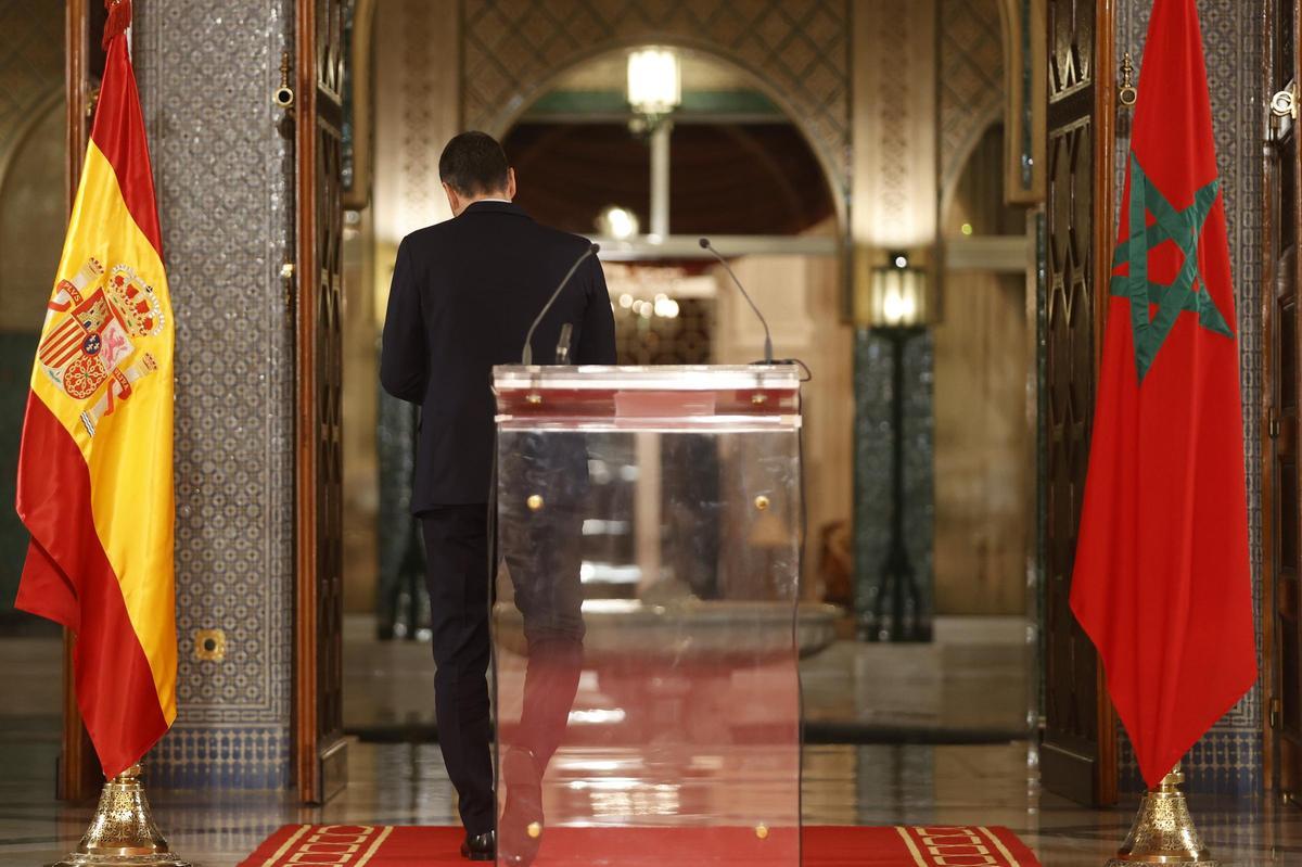 El presidente del Gobierno español, Pedro Sánchez, tras la rueda de prensa ofrecida el pasado 7 de abril en Rabat. El presidente del Gobierno español, Pedro Sánchez, tras la rueda de prensa ofrecida el pasado 7 de abril en Rabat.