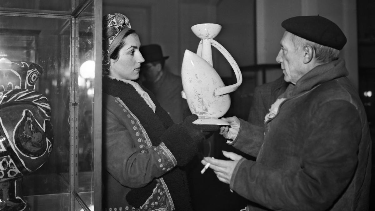 Françoise Gilot y Pablo Picasso, en 1948. 