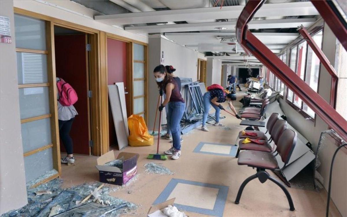 Un hospital de Beirut con graves daños tras la explosión. Un hospital de Beirut con graves daños tras la explosión.