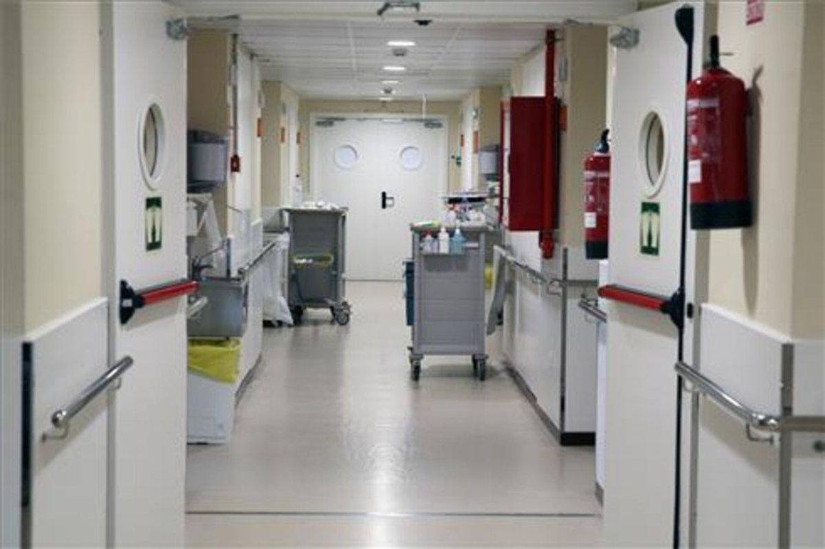 Servicios paliativos de cáncer en el Institut Català d’Oncologia (Edificio Duran i Reinals, frente Hospital Bellvitge). Servicios paliativos de cáncer en el Institut Català d’Oncologia (Edificio Duran i Reinals, frente Hospital Bellvitge).