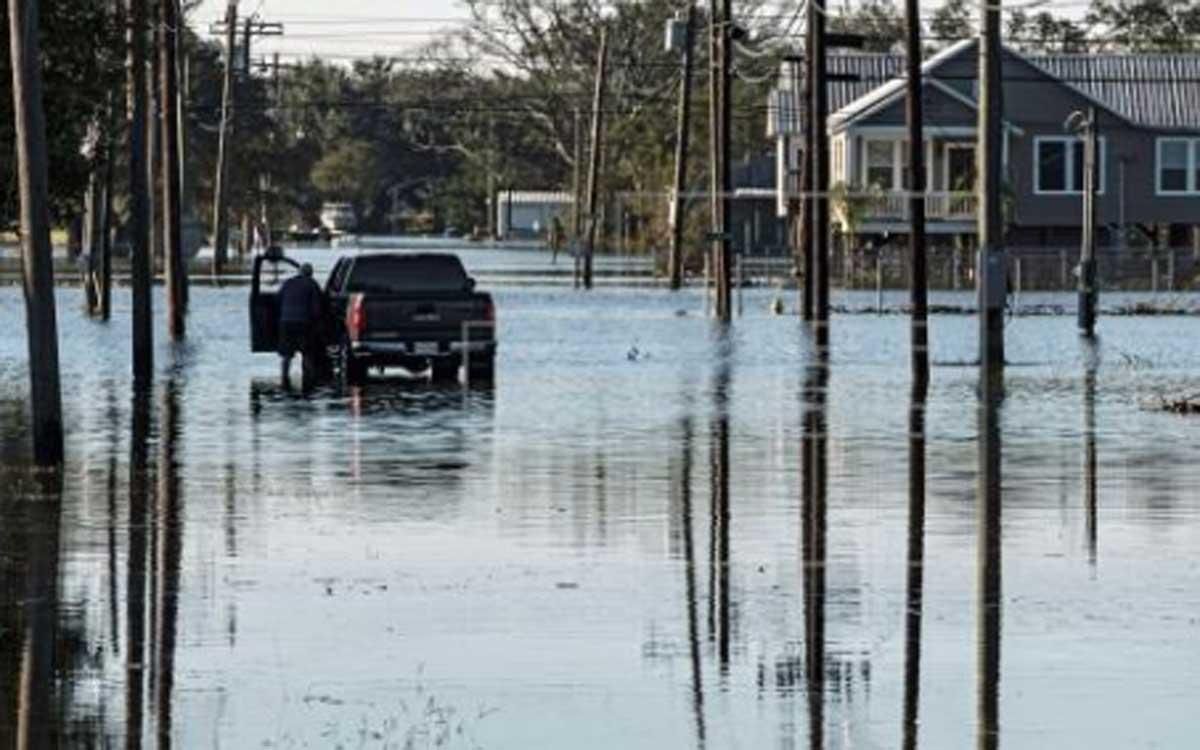 La tormenta tropical Claudette está provocando daños en todo el suroeste de EE UU. La tormenta tropical Claudette está provocando daños en todo el suroeste de EE UU.